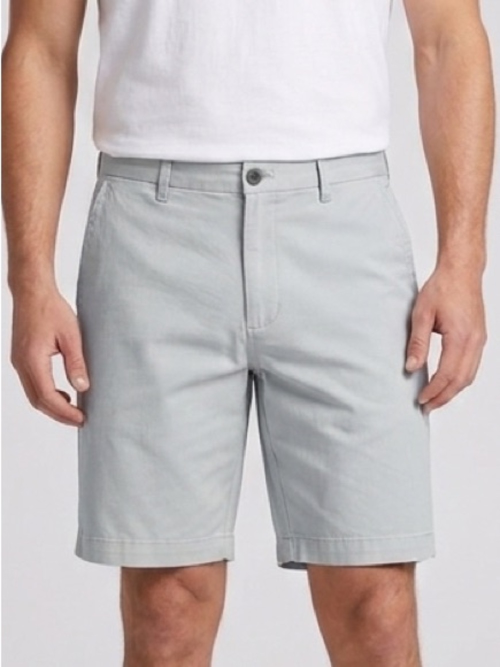 Izod Saltwater Men's Light Gray Cotton Blend Shorts - Classic Fit
